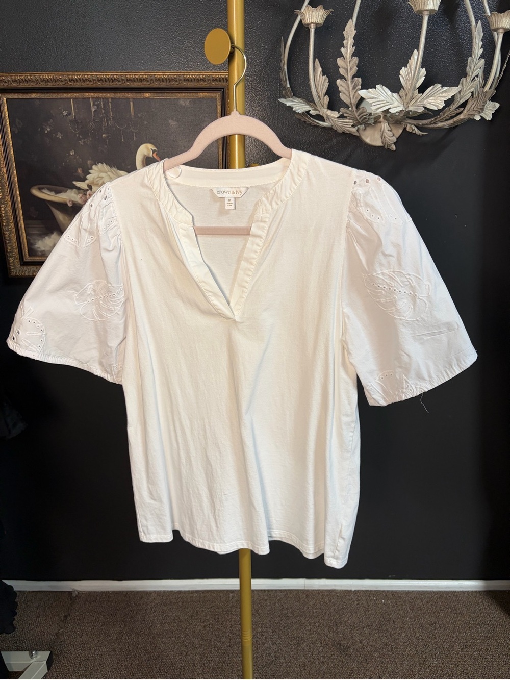 crown & ivy White Eyelet Sleeve V-Neck Top